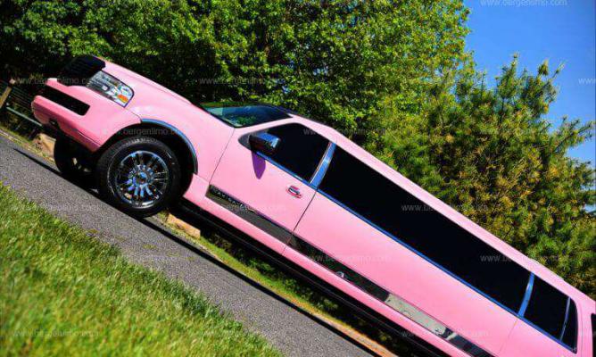 Pink Lincoln Navigator